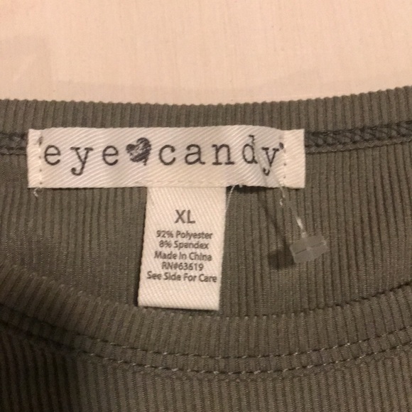 Crop Tops Crop Tops - Picture 2 of 4